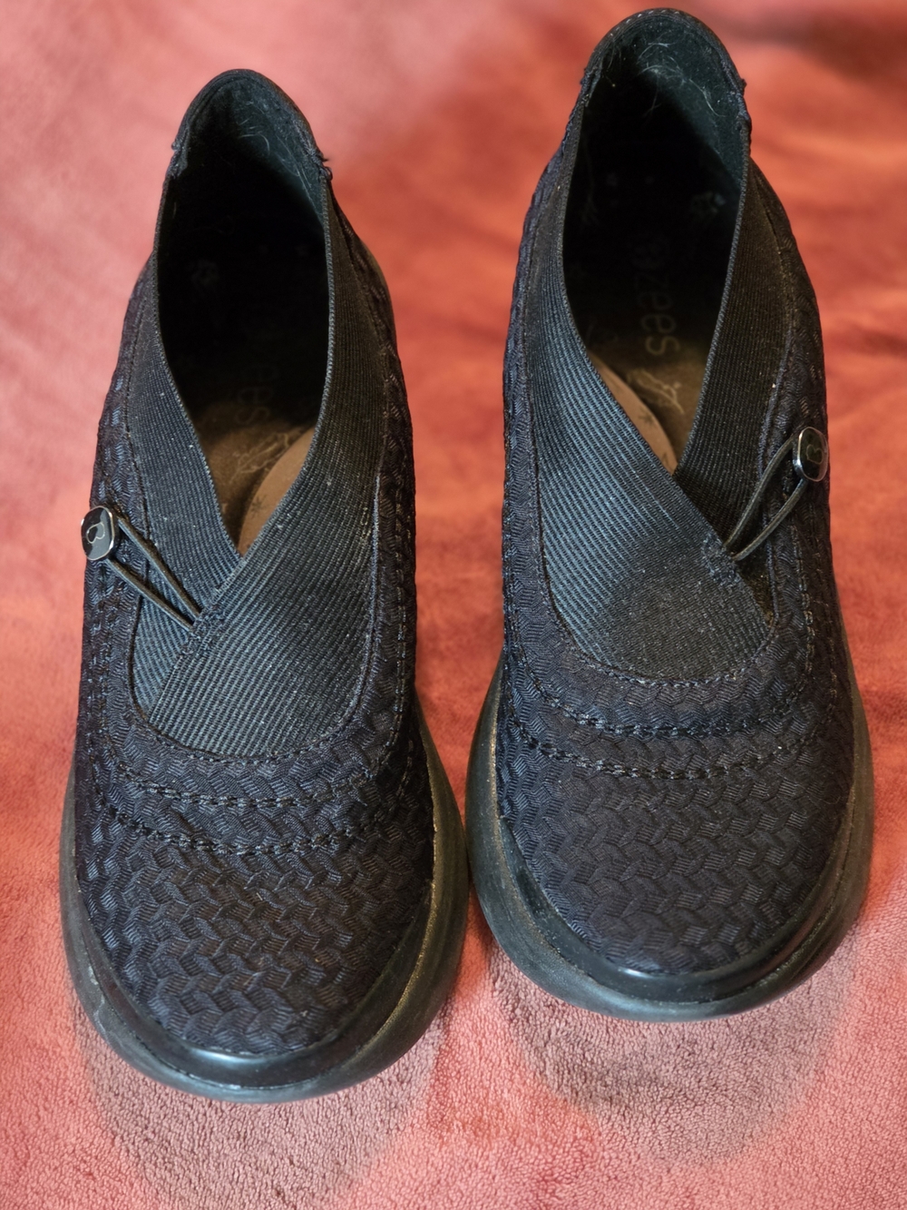 Comfort Slip-On Women's Shoes - Black